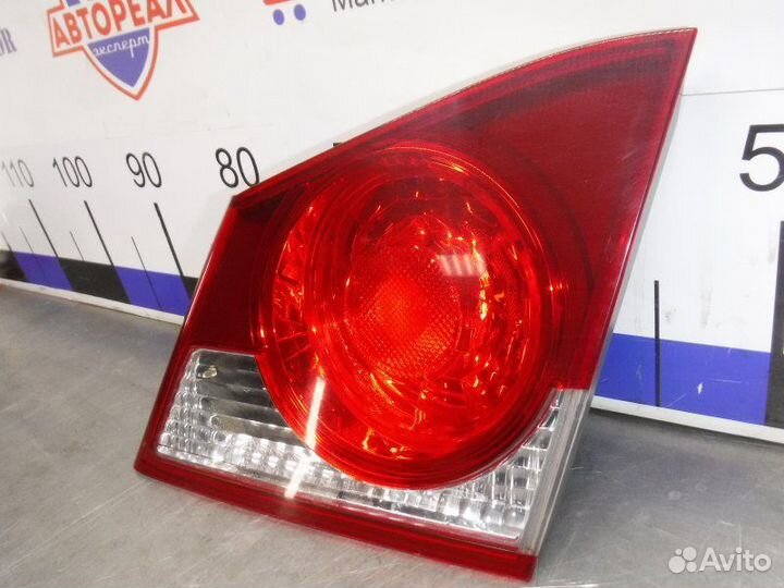 Фонарь задний правый Honda Civic 4D R18A2 2008