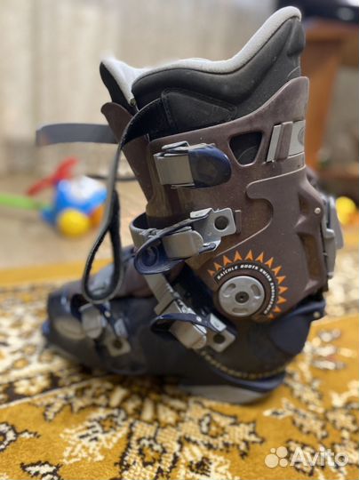 Горнолыжные ботинки