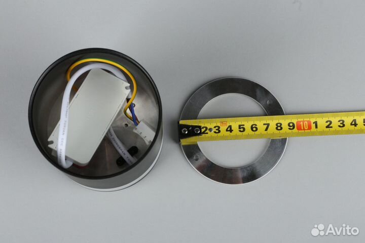 Светильник накладной светодиодный