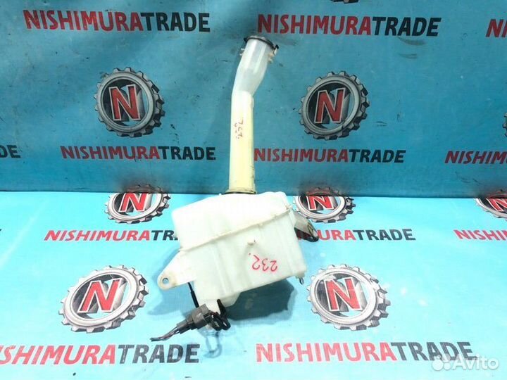 Бачок омывателя Toyota Hilux Surf VZN185W 5vzfe