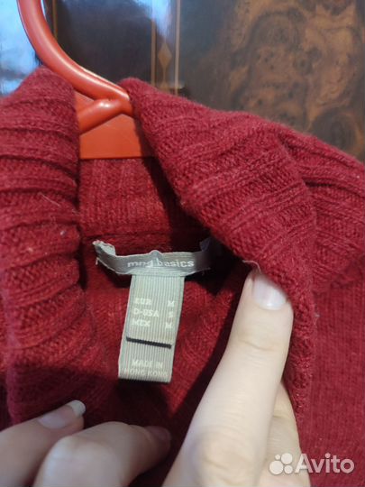 Свитер водолазка и юбка из шерсти mango по