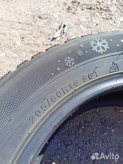 Kumho I'Zen Wis KW19 205/60 R16