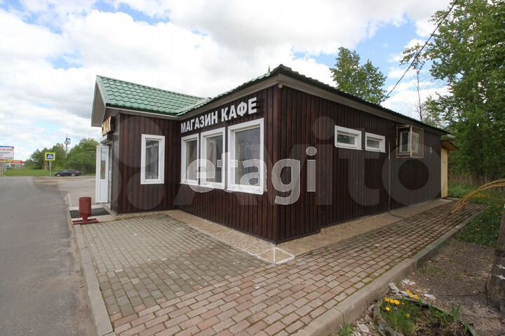 Продам торговое помещение, 271 м²