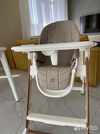 Стульчик для кормления Happy Baby berny v2