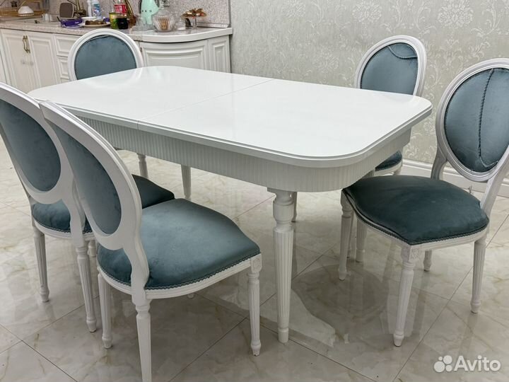 Стол и стулья бу