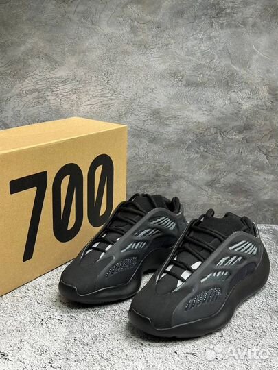 Кроссовки Adidas yeezy Boost 700 V3