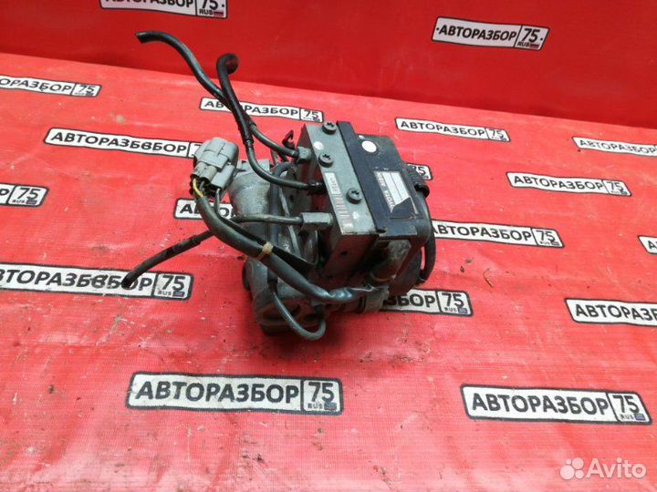 Блок abs Toyota Crown JZS151 1jzge