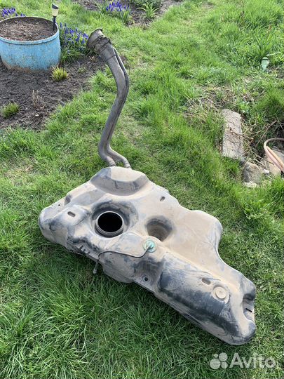 Топливный бак логан