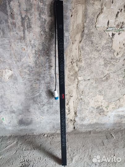 Распределитель питания APC AP7551