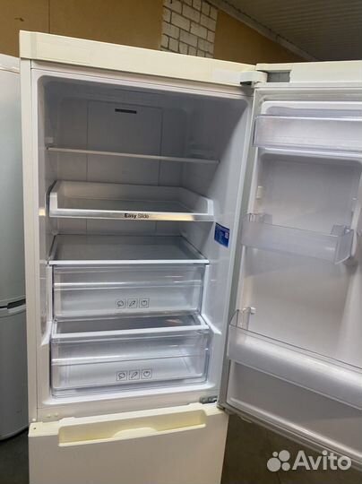 Холодильник Samsung No frost (2.камеры)