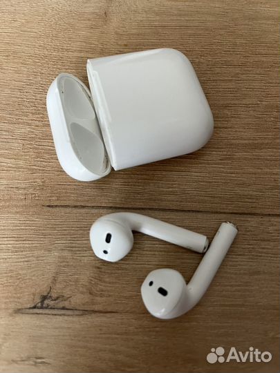 Беспроводные наушники apple airpods