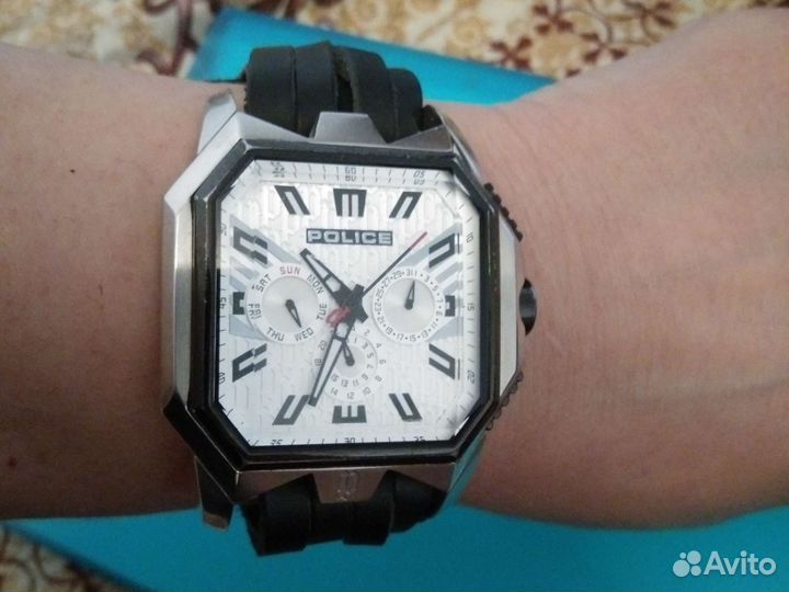 Часы police