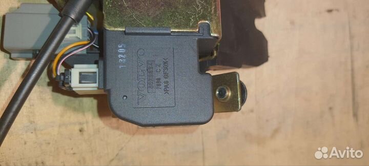 Замок крышки багажника volvo s80 2003-2006