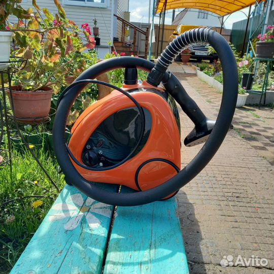 Отпариватель для одежды вертикальный