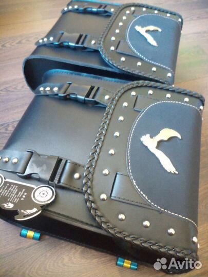 Кофр на спинку мотоцикла, боковая дорожная сумка