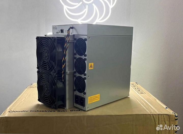 Асик AntMiner L7 8550mh