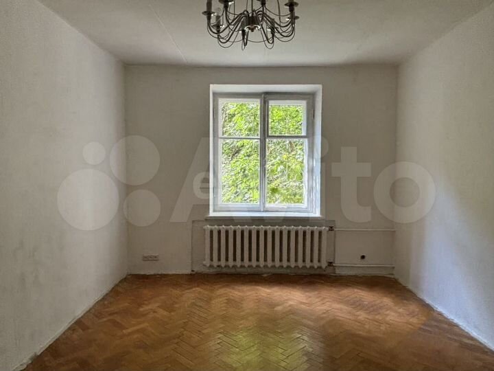 2-к. квартира, 55 м², 2/8 эт.