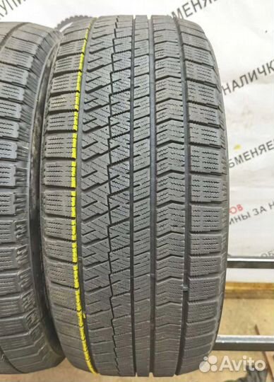 Bridgestone Blizzak VRX2 235/50 R18 97H