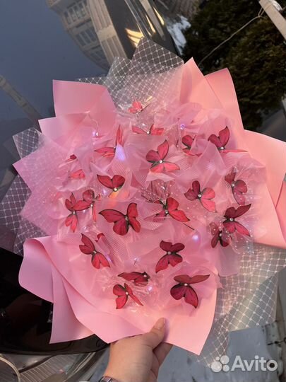 Букет цветов из бабочек