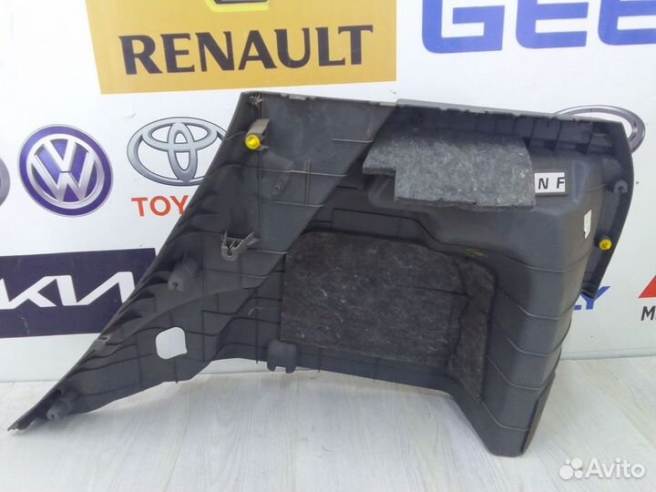 Обшивка багажника Kia RIO 2 Лев