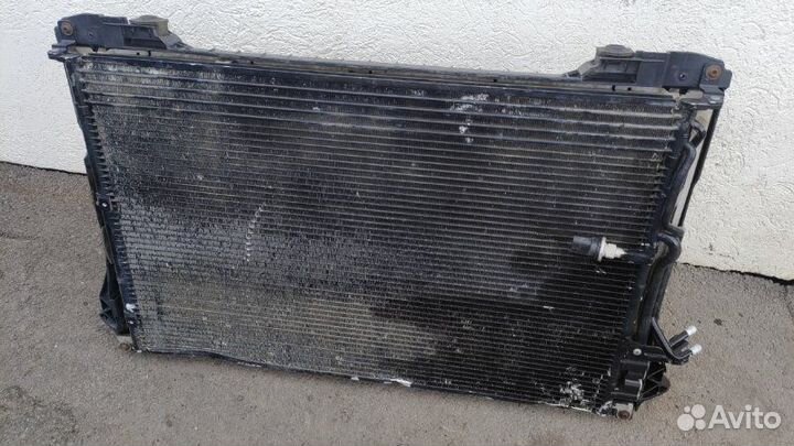 Радиатор охлаждения Audi A8 D3 6.0 BHT 2008