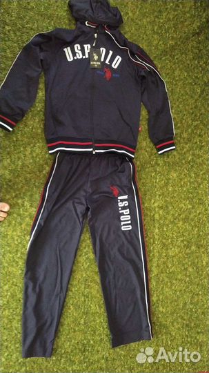 Спортивный костюм для мальчика новый 152