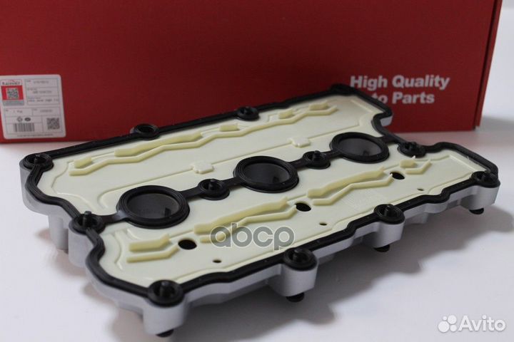 Клапанная крышка Audi A6 A7 Q7 06E103472N