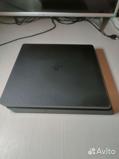 Sony PS4 slim 500gb + ps plus extra