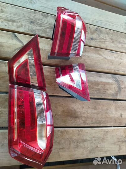 Копплект задних фонарей на ладу Веста
