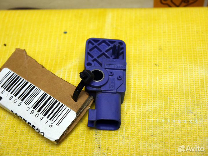 Датчик удара передний Вольво C30 S80-2