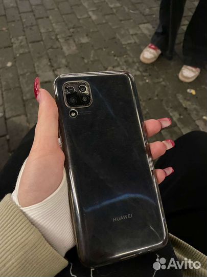Телефон huawei P40 Lite
