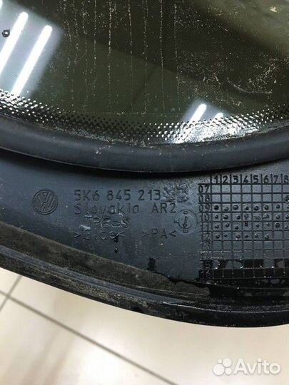 Стекло двери задней левой (форточка)