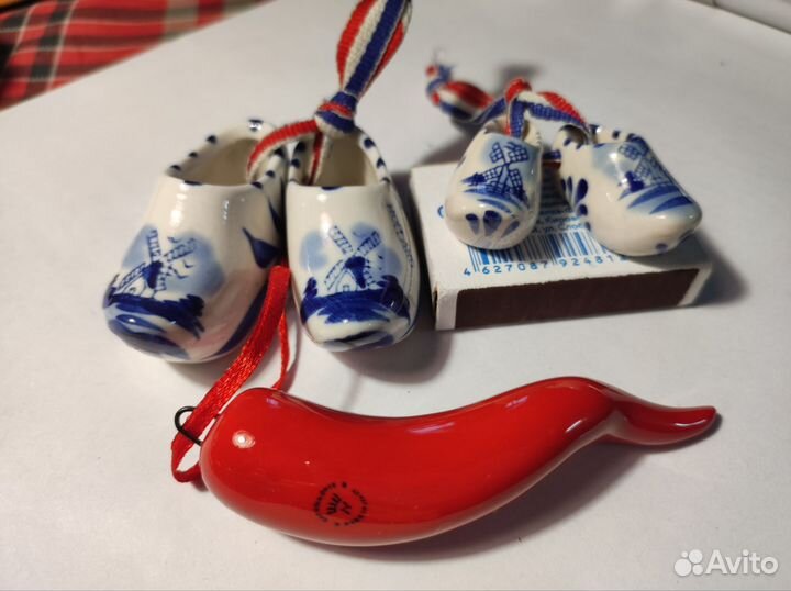 Игрушки фарфоровые