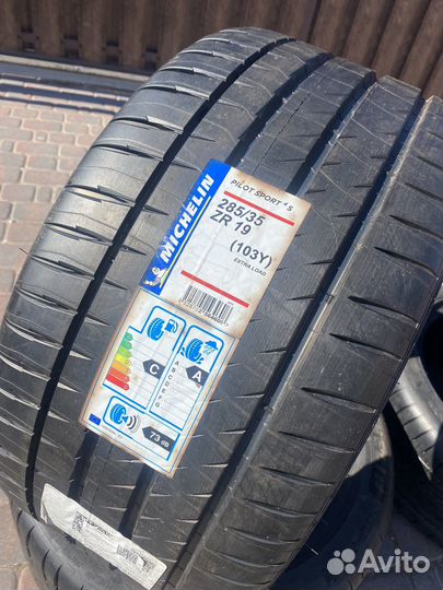 Michelin Pilot Sport 4 S 255/40 R19 и 285/35 R19