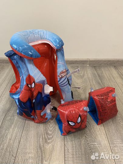 Жилет и нарукавники для плавания детские