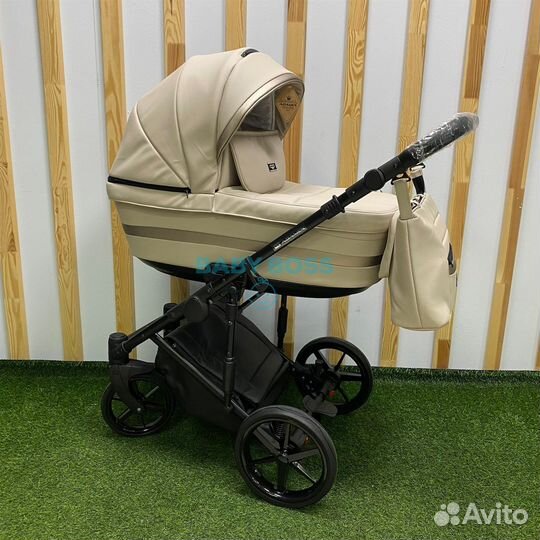 Коляска с рождения