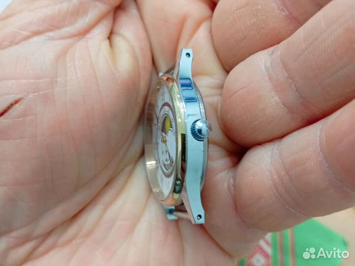 Наручные часы Луч с хранения