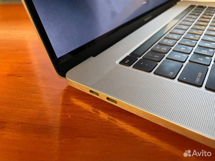 Apple MacBook Pro 16 2019 i7