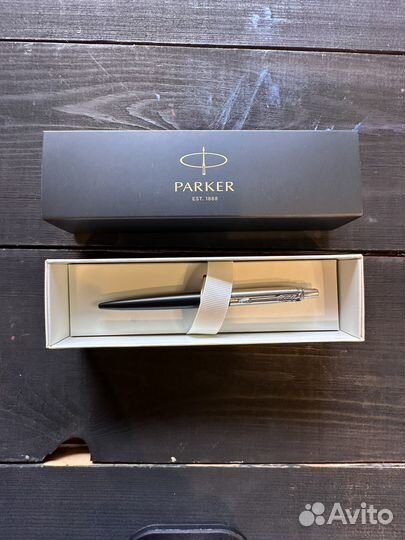 Шариковая ручка parker