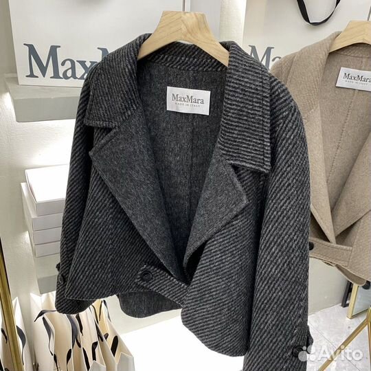 Пальто женское Max Mara укороченное