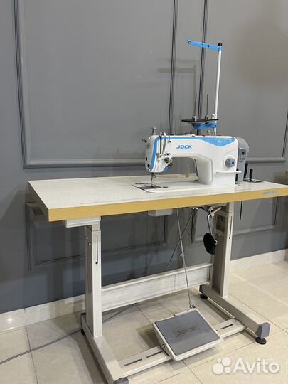 Промышленная швейная машинка jack f4