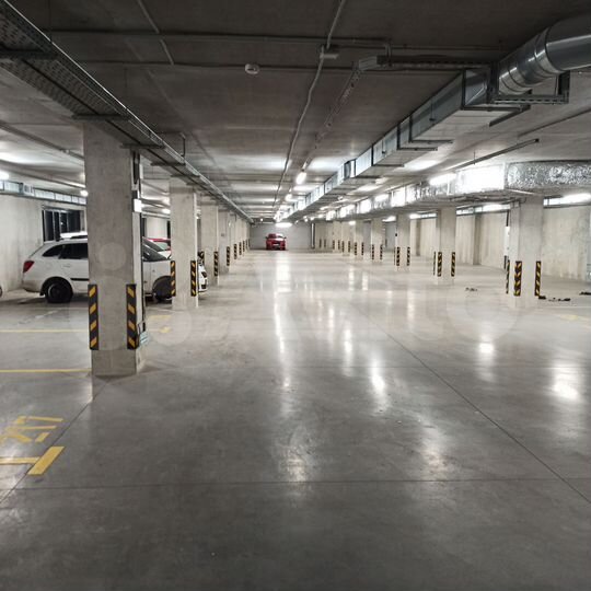 Машиноместо, 13 м²