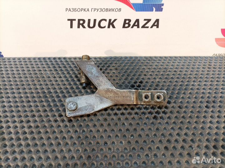 1540168 Кронштейн масляного щупа Scania 5-series