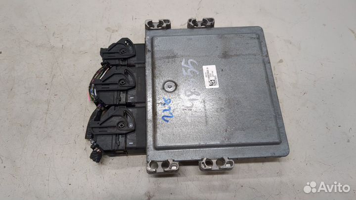 Блок управления двигателем Nissan Juke