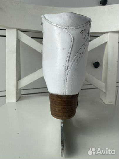 Фигурные коньки risport RF3 pro 245