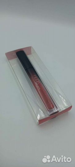 Huda beauty Liquid matte помада
