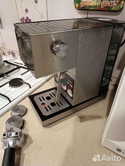 Кофеварка рожковая polaris