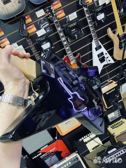 Электро гитара explorer новая