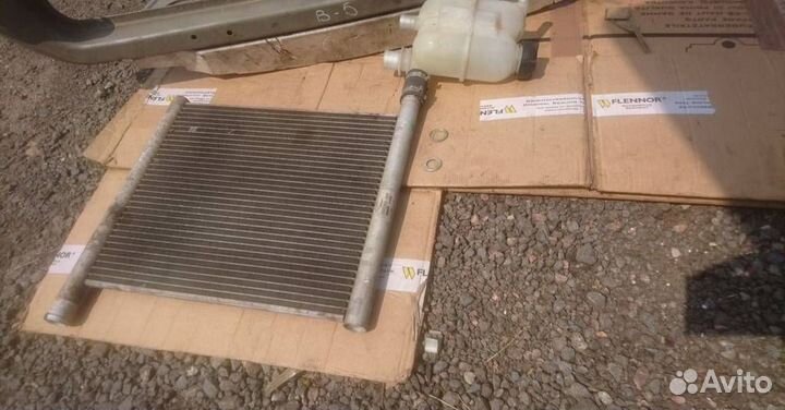 Радиатор основной Smart Fortwo 2001 0003428V000