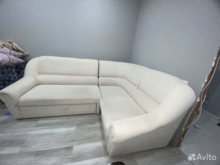 Угловой диван